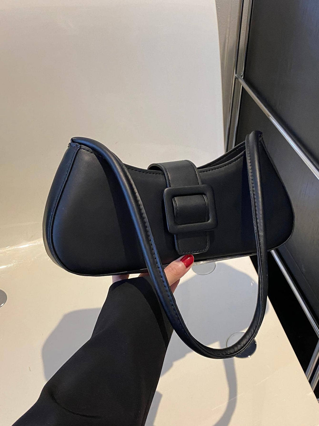 Fashionable Belt Buckle Tote Bag, Summer New Shoulder Bag, Minimalist Armpit Bag Minimalist Bag For Women, Solid Color Shoulder Bag, Fashion Buckle Decor Underarm Purse