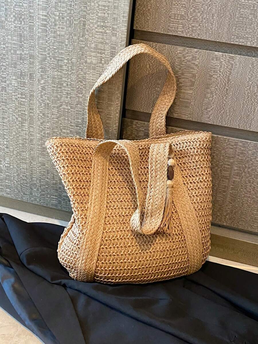 New Arrival Fashionable Woven Beach Tote Bag With Elegant Design For Travel Or Daily Use/Bohemian Style Shoulder/Hand Bag With Tassel Pendant,Large Capacity For Women,Girls,And Teenagers,Summer Essent