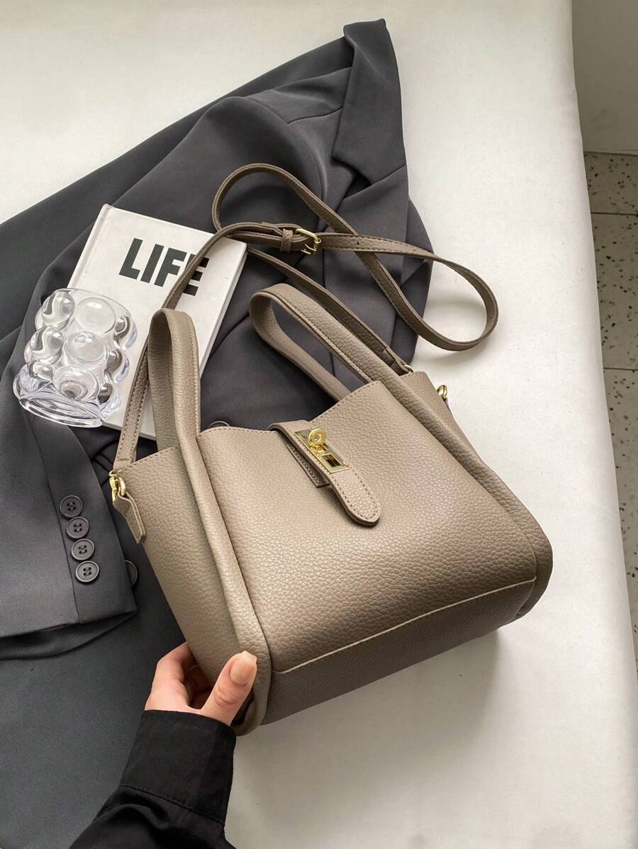 High-End Women's Tote Bag, New Arrival, Handheld, All-Season Commuter Bag, Versatile Fashion, Outdoor Suitable, Large Capacity, Shoulder