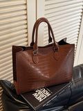 Fashion Crocodile Texture Large Capacity Zipper Handbag, Suitable For Daily