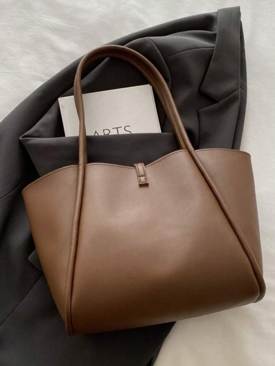 2025 New Women's Large Capacity Bag, Shoulder Commuter Bag, Mommy Bag, High-End Retro Minimalist Handbag