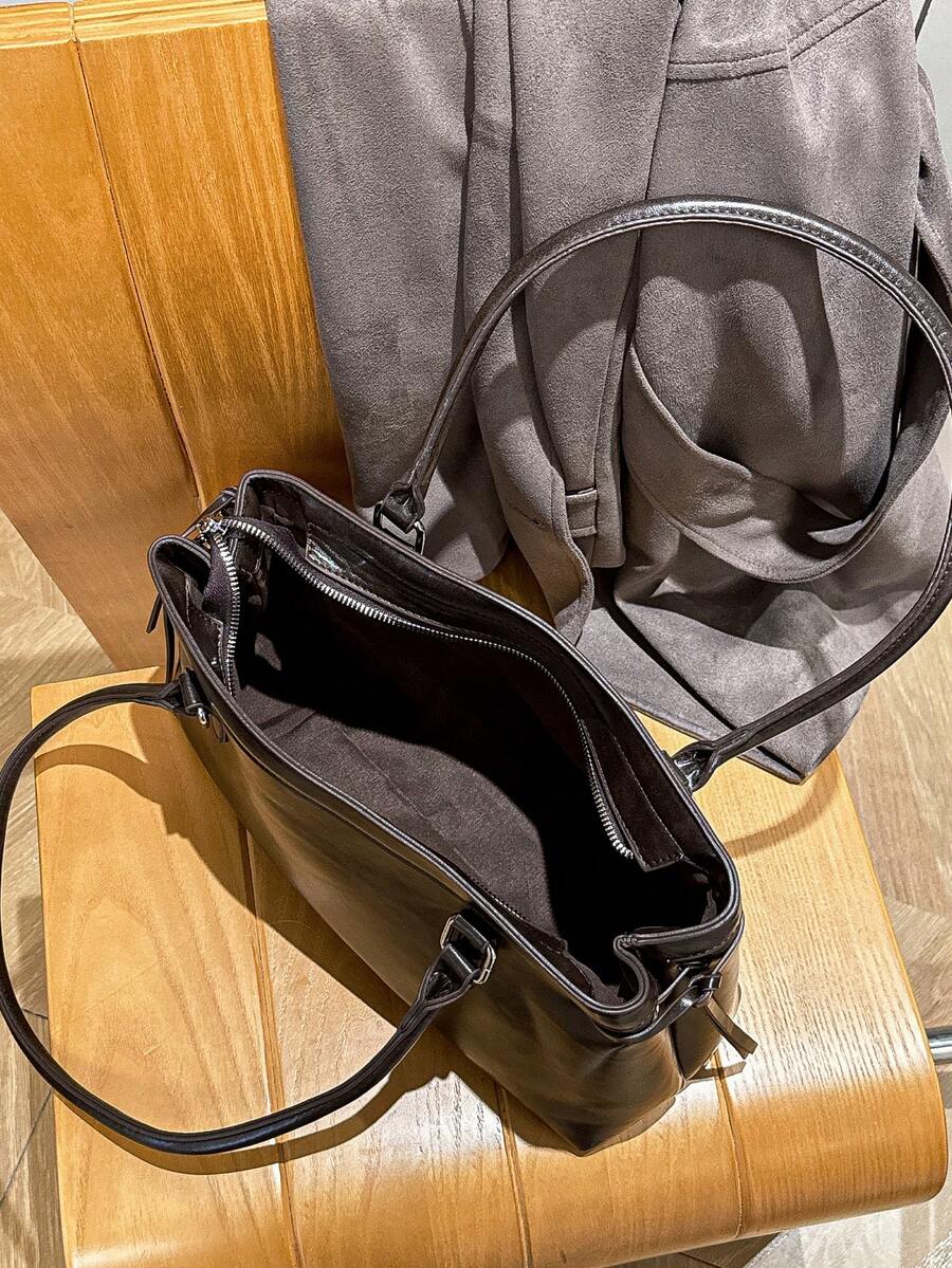 1pc Stylish Tote Bag For Women, New Autumn/Winter Style, Retro Motorcycle Design, Large Capacity, Underarm Shoulder Bag.
