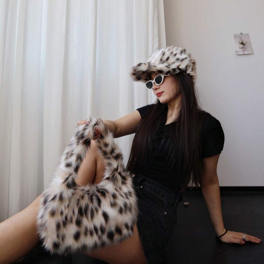 Women's Fluffy Faux Fur Mini Tote Bag, Furry Leopard Print Shoulder Bag Handbag For Women,Clutch Mini Plush Purse Cow Print Cute Tote Handbag