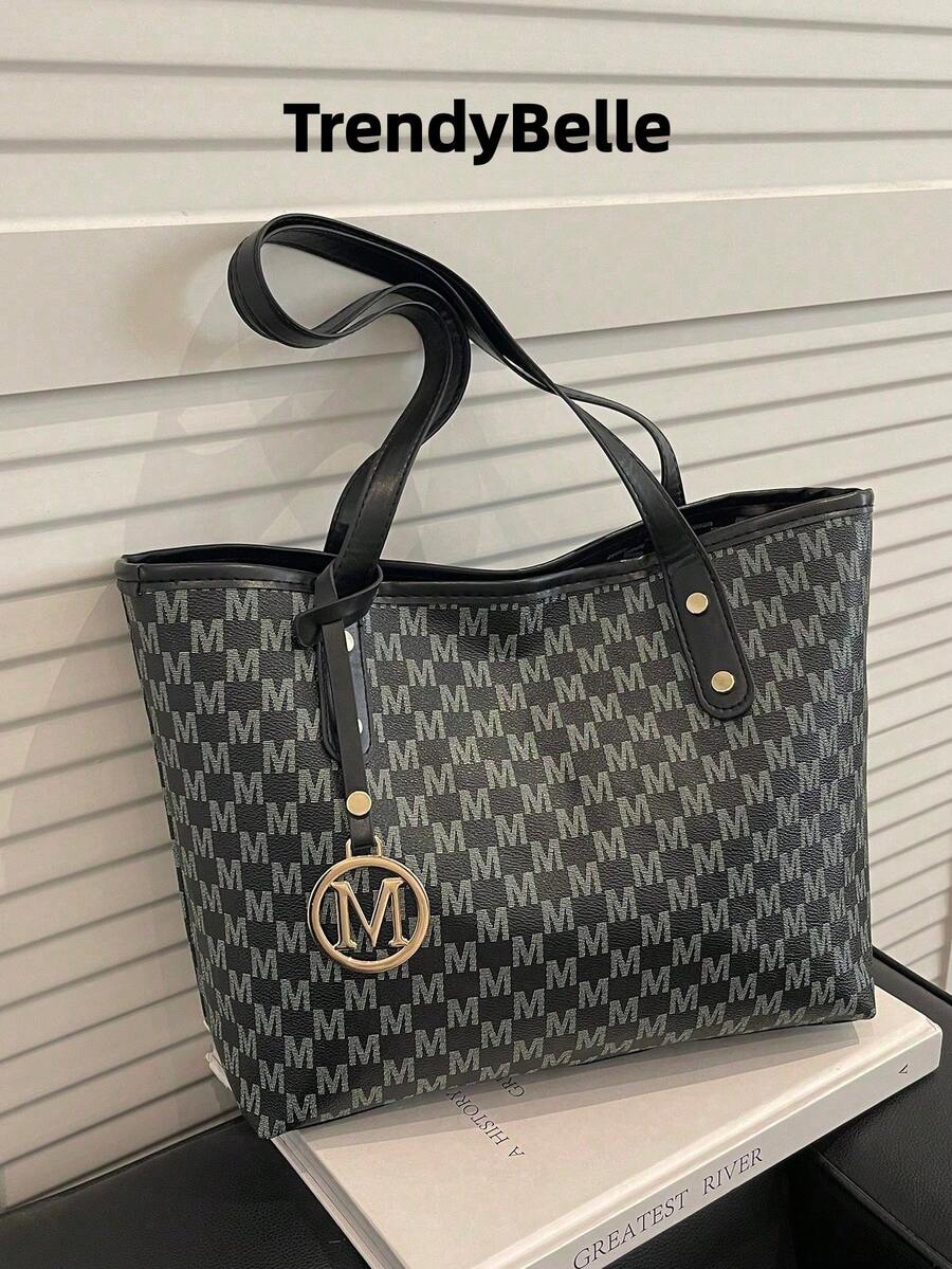 1pc All-Over Print Shoulder Bag, Vintage Letter Print Crossbody Bag, Large Capacity Tote Bag, Perfect Underarm Bag For Commuting (Random Left/Right Pendant)