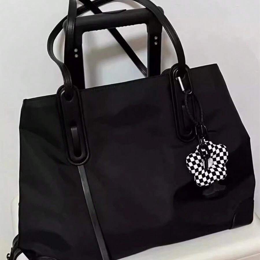 High-End Extra Large Bag For Women 2025 New Nylon Bag Single Shoulder Crossbody Bag Large Capacity Casual Handbag