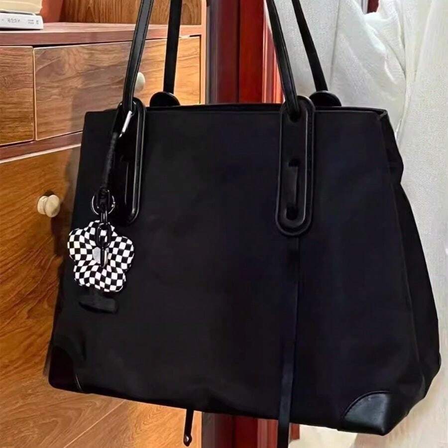 High-End Extra Large Bag For Women 2025 New Nylon Bag Single Shoulder Crossbody Bag Large Capacity Casual Handbag
