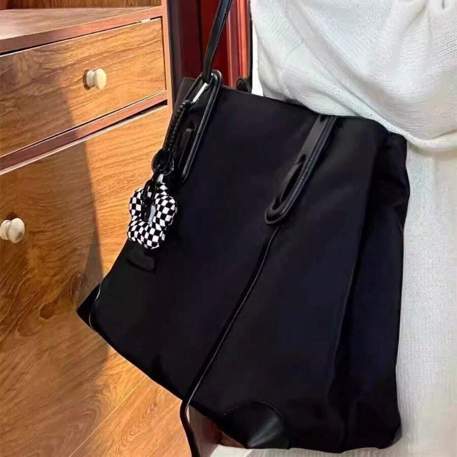 High-End Extra Large Bag For Women 2025 New Nylon Bag Single Shoulder Crossbody Bag Large Capacity Casual Handbag