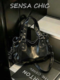 This Is A Fashionable And Minimalist Black Large-Capacity Women's Handbag
