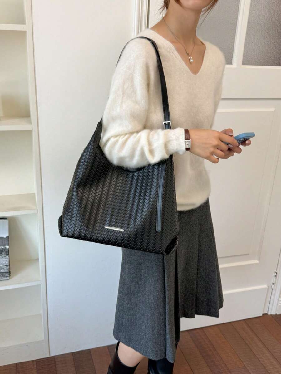 New 2026 Commuter Woven Shoulder Bag Fashion Tote Bag Minimalist Large Capacity Summer Elegant Women's Bag PU Material