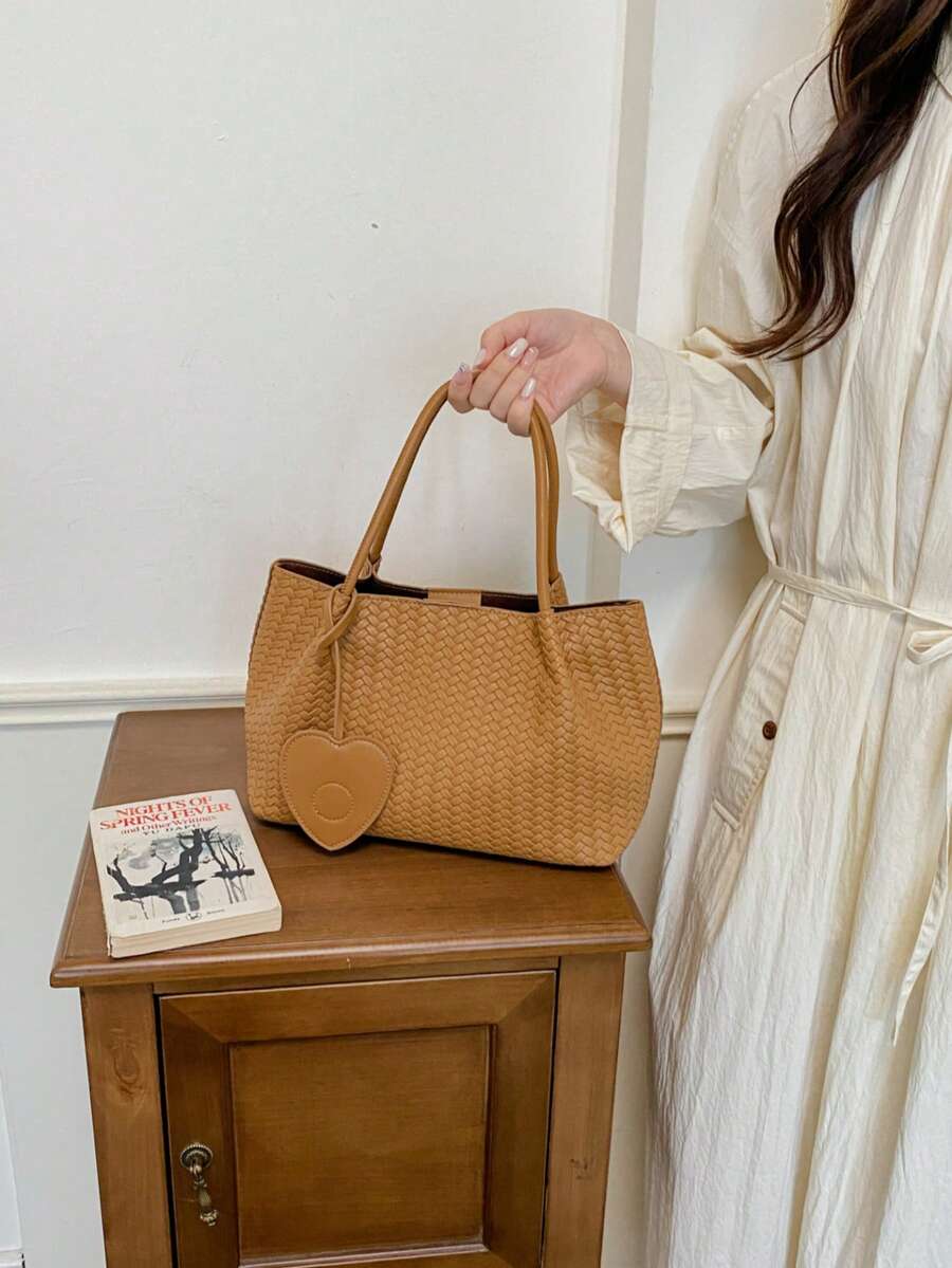 Korean Niche Ins Style Premium Woven Soft Leather Handbag Underarm Bag Fashion Basket Bag Shoulder Mother-Daughter Bag