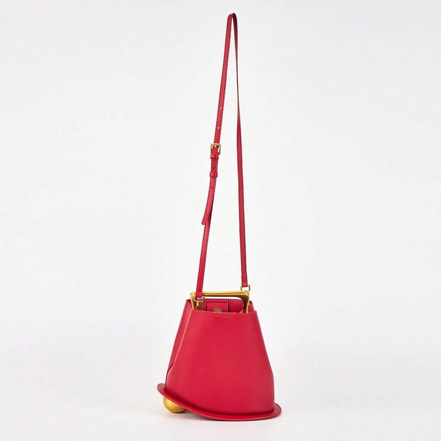 Small Tote Bag This Stylish And Minimalist Women's Handbag/Bucket Bag Is PU Material And Features Metal Handles And An Adjustable Shoulder Strap