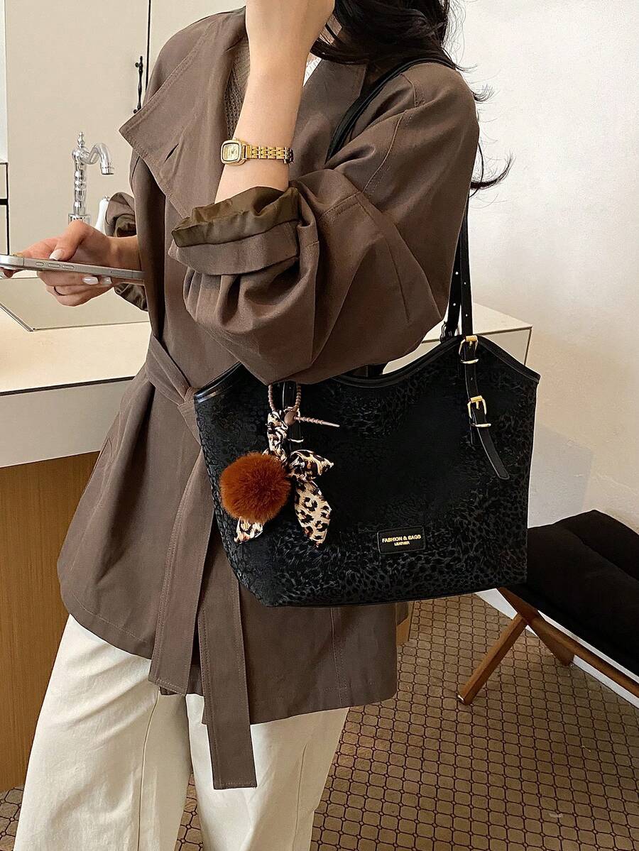 2026 New Vintage Chic Large Capacity Tote Bag Women's Handbag Commuter Bag Highly Attractive Shoulder Bag