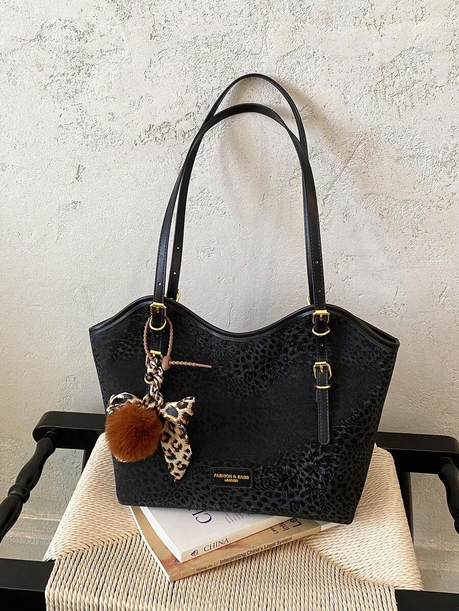 2026 New Vintage Chic Large Capacity Tote Bag Women's Handbag Commuter Bag Highly Attractive Shoulder Bag