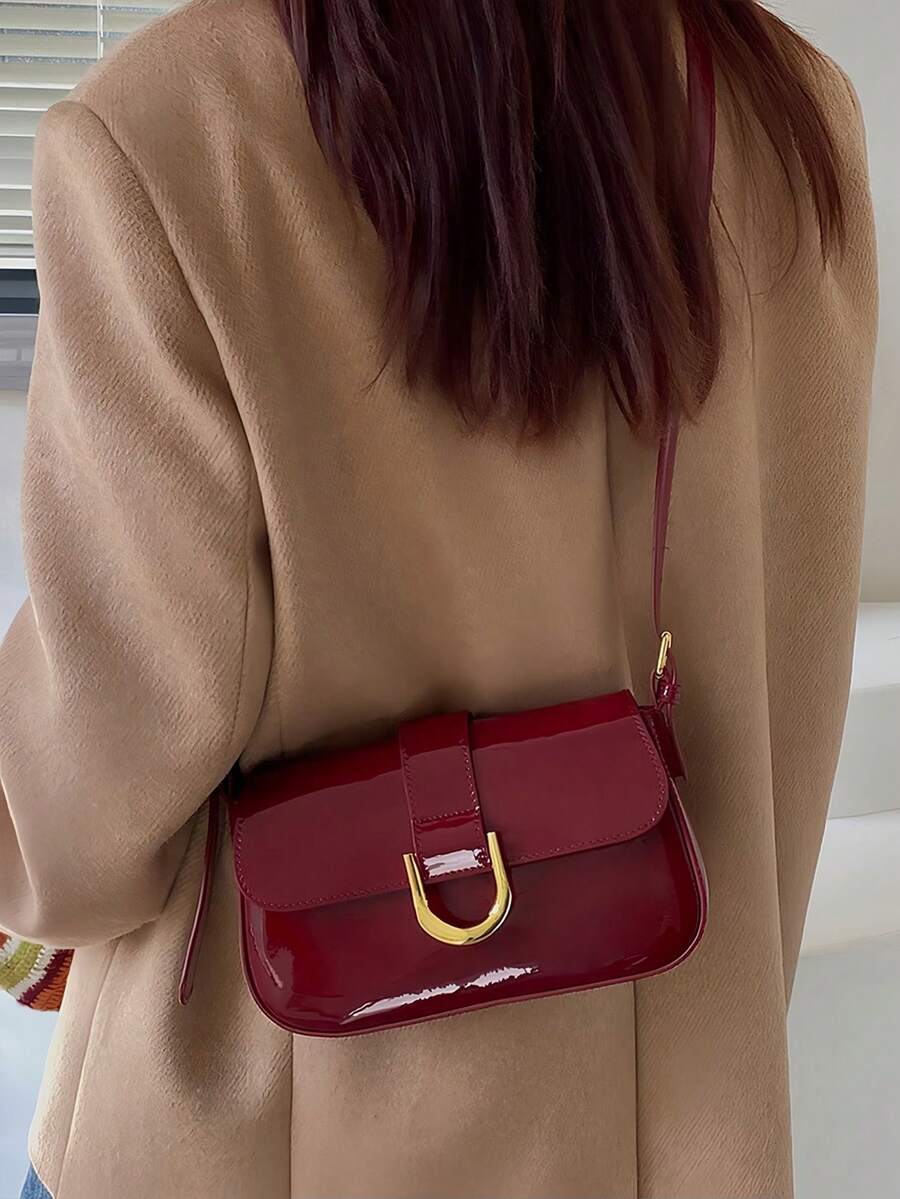 Small Shoulder Bag For Women,Crossbody Purses,Tote Handbag Hobo Purse,Lightweight Business Casual Flip-Cover Square Bag,Artificial Patent Leather Bag.