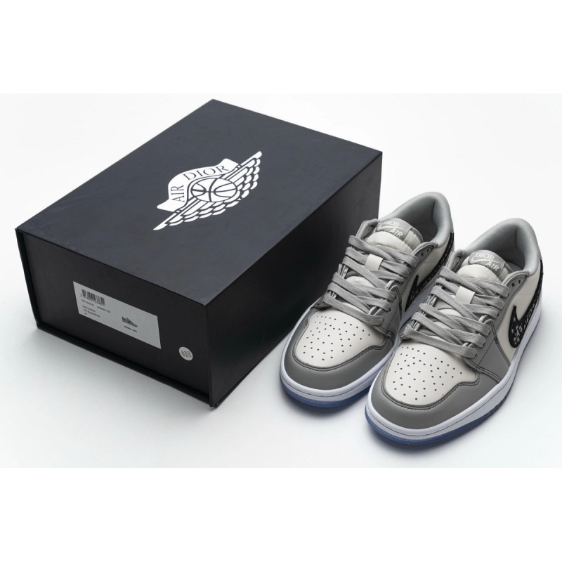Air Jordan 1 Retro Low Dior CN8608-002
